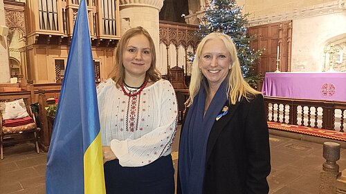 Roz Savage with Katya Manamsa, co-founder of Malmesbury Stands With Ukraine 